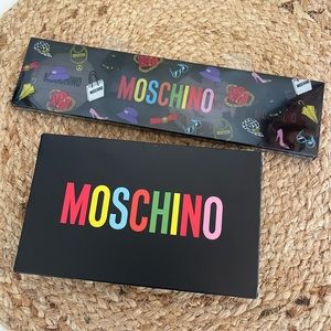 Tony Moly Moschino Makeup puffs and tin